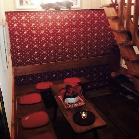 Na Sluneční Pohádková Chaloupka Ve Sladké Díře *