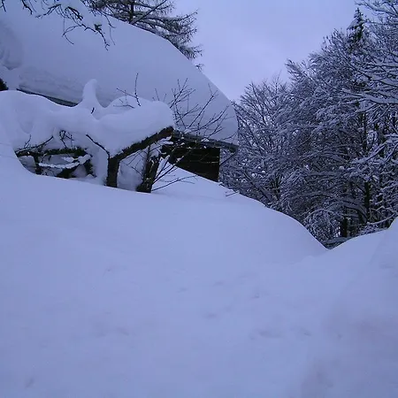 Na Sluneční Pohádková Chaloupka Ve Sladké Díře Casa vacanze *