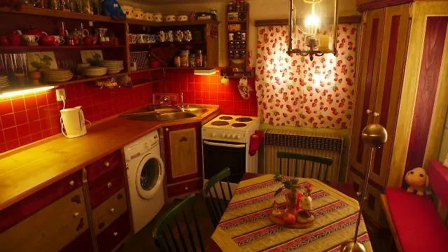 Na Slunecni Pohadkova Chaloupka Ve Sladke Dire